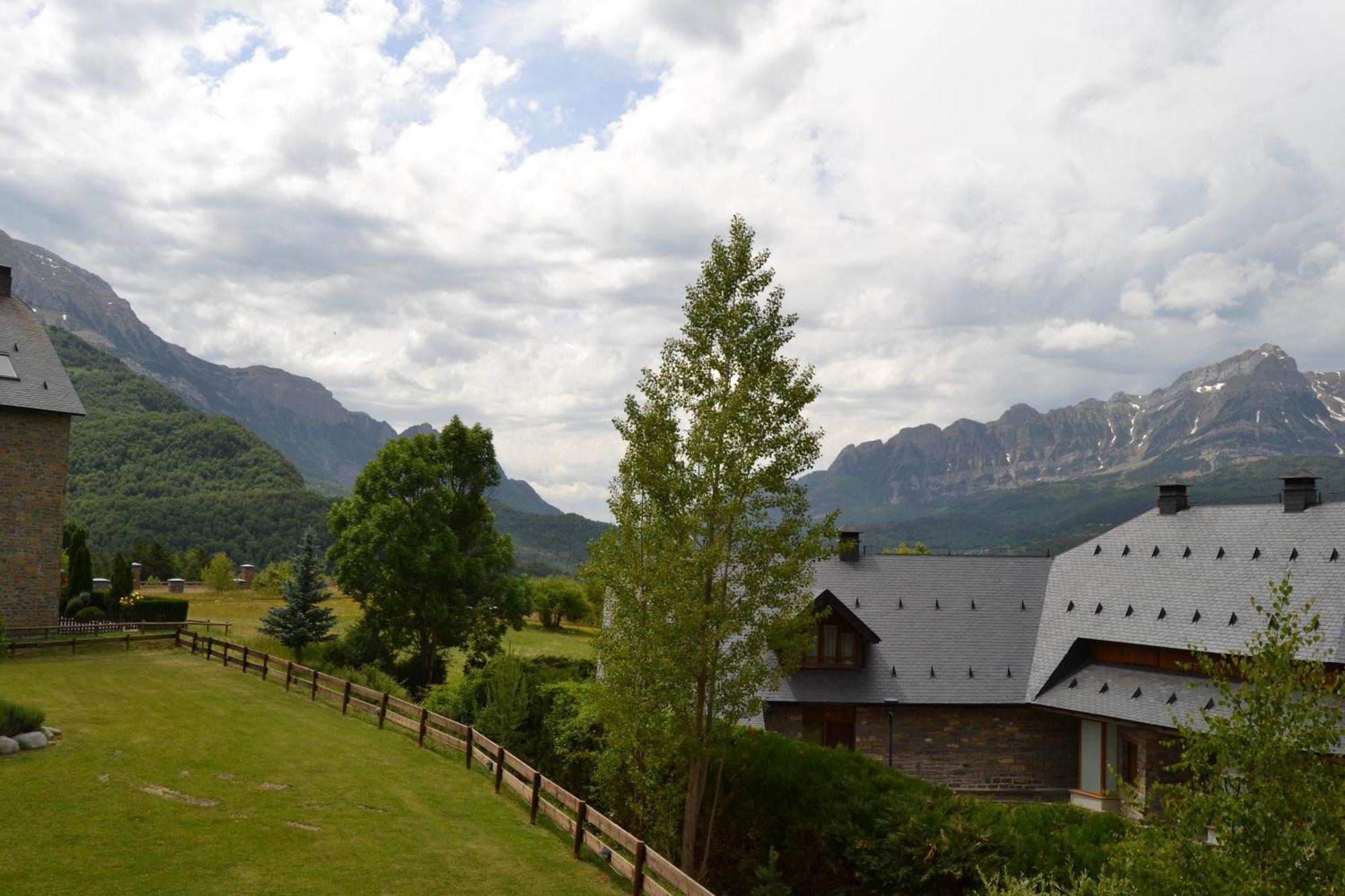 Ventanal De Saras Petfriendly Garaje Trastero Y Chimenea - Arafita Apartamentos Пантикоса Экстерьер фото