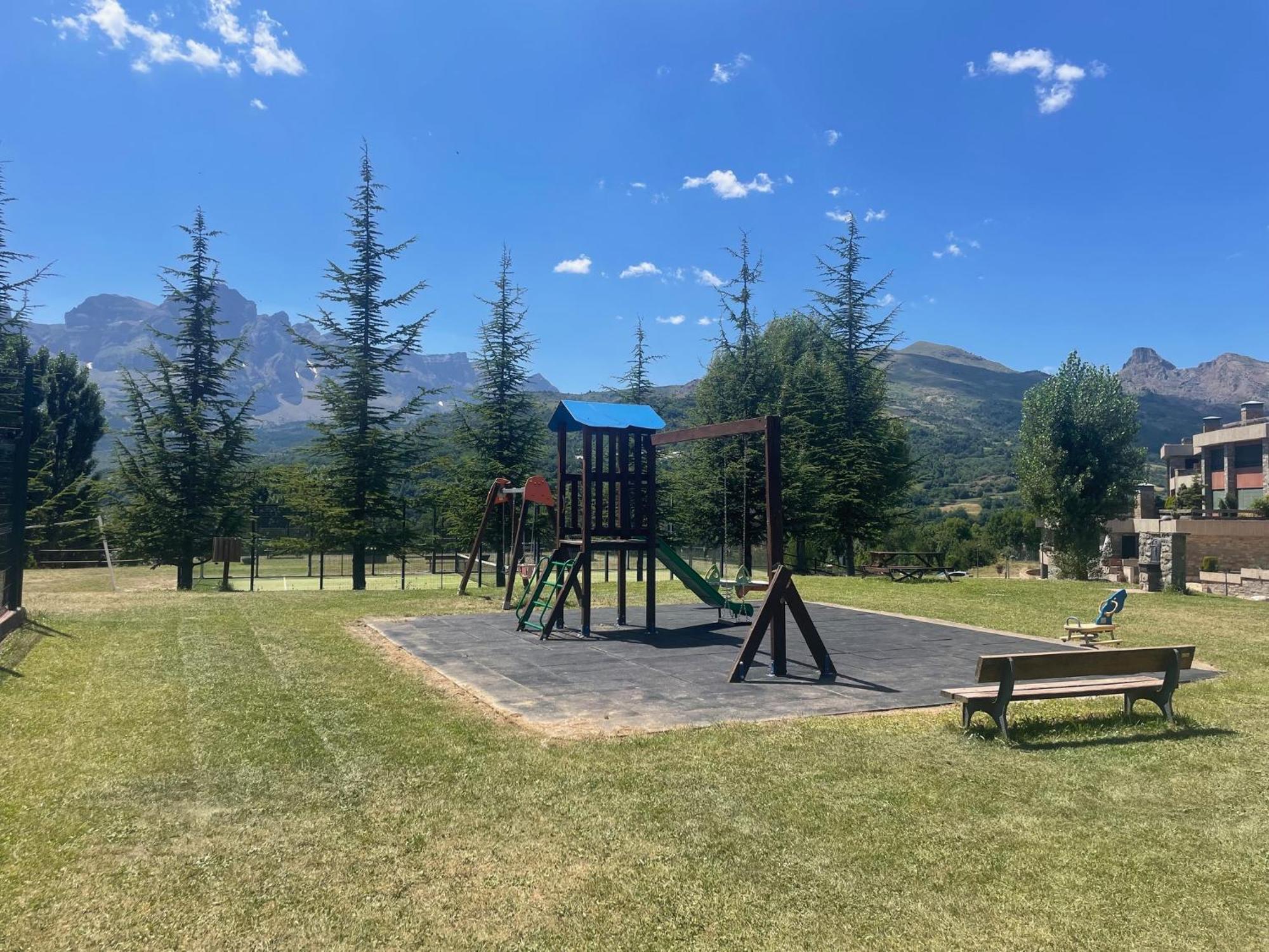 Ventanal De Saras Petfriendly Garaje Trastero Y Chimenea - Arafita Apartamentos Пантикоса Экстерьер фото